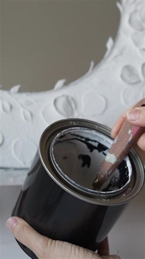 Creating Stunning Plaster Flowers with Palette Knives