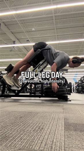 It’s everyone’s favorite lift… legs! Just kidding. But they’re just as important to grow/strengthen. Want a fully structured program tailored specifically to you and your goals? Comment “PLAN” and I’ll reach out to you🔥