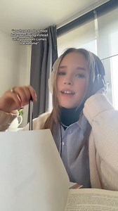 when you have to do school, but your singing instead until you get caught by your mom #fyp #VoiceEffects #fy #fypシ #fypシ゚viral #fypage #foryou #foryoupage #furdich #furdichseite #furdichpage #voorjou #voorjoupagina #voorjoupage #viral #viralvideo #viraltiktok #trend #trending #trendingsong | Emmamusic