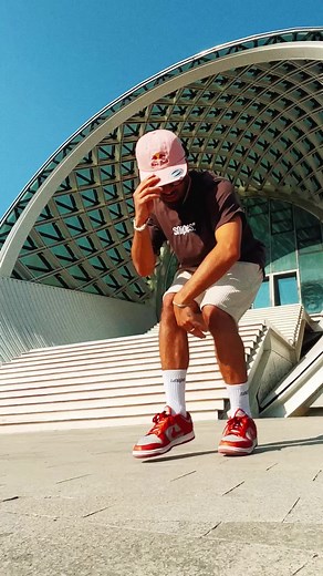 🎵 Feelin' the vibe from behind the lens 🎥🎤 Majid🕺 | Red Bull Dance