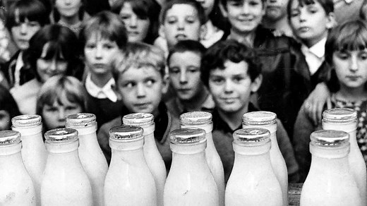 In Mrs Tilscher's Class - Carol Ann Duffy - National 5 English Revision - BBC Bitesize - BBC Bitesize