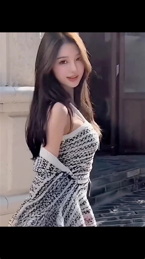 Exploring Beauty with AI in Lookbooks