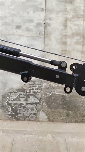 Electric hydraulic mounted remote control crane.#lifter