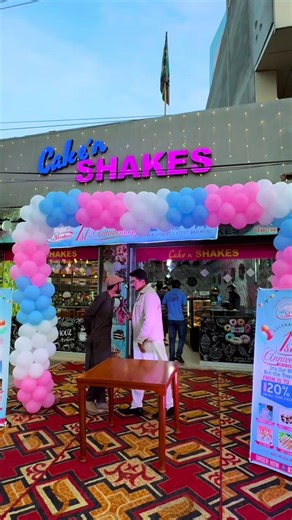 Delicious Cake Shakes for New Year Celebrations