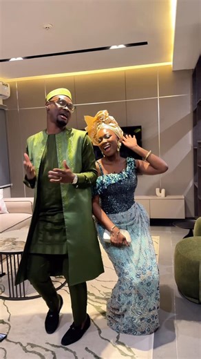 Abisola & Seyi | Couple’s Lifestyle on Instagram: "Idk who should be teaching who how to dance 😄"