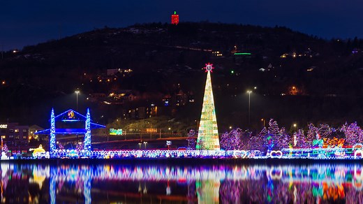 15 Fantastic Christmas Light Displays to Visit in the U.S.