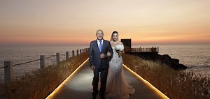 When the sea becomes your aisle...! This breathtaking wedding took place right on the water , with panoramic ocean views, magical boho-inspired decor, and seashell details that brought the entire setup to life. The tablescapes? Totally out of the box. The vibe? Pure seaside fantasy. The bride made a show-stopping entrance walking down a floating runway over the sea, glowing in a couture gown made for the moment. From dreamy golden hour to dancing till dawn, this celebration was nothing short of 