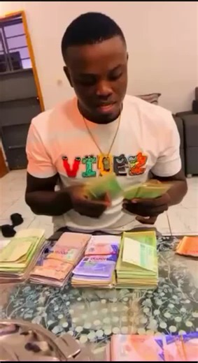 Counting Banknotes: Tips for Managing Finances