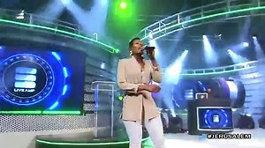 Master KG et Nomcebo Zikode chantent "Jerusalema" en live