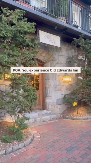 A family retreat in the heart of Highlands. Step inside the Terrace on Main with Eating With Erica. | Old Edwards Inn and Spa