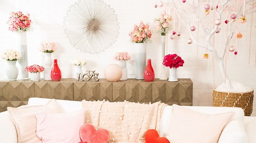 These Valentine's Day Zoom Backgrounds Will Make Your Holiday a Whole Lot Sweeter