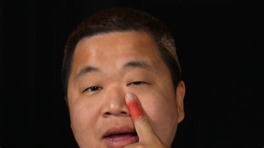 经历风波后的第一次亮相！