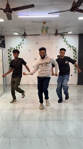 Dancer Dancer Cristo | Watchfully: donu donu 🔥 beat 💃 Video credits @_kirubha_karan #reels #trendingsong #dance #insta #explore #virals #dhanush #donudonu | Instagram