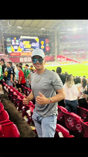 Jason (@.jasonpereira)’s videos with orijinal ses - SpiderX