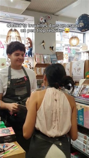 On ne va pas se mentir... parfois, travailler dans un petit espace demande un peu d'agilité..