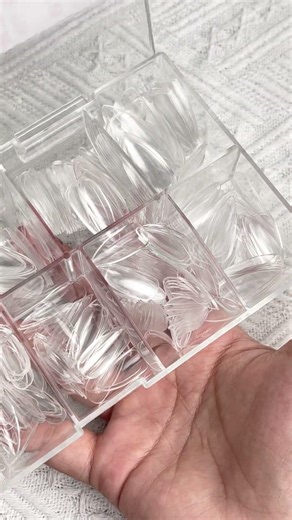 Reliable glue helps press-ons stay in place longer 💅#nailtutorial #nailart #nailtrend #nailinspo