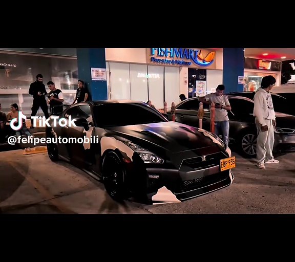 Nissan GTR Premium Edition 2017 Review