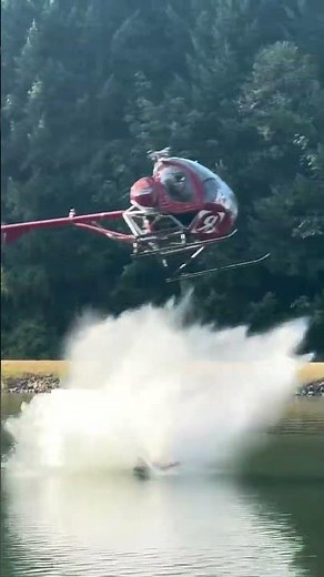 That's one way to water ski 😅