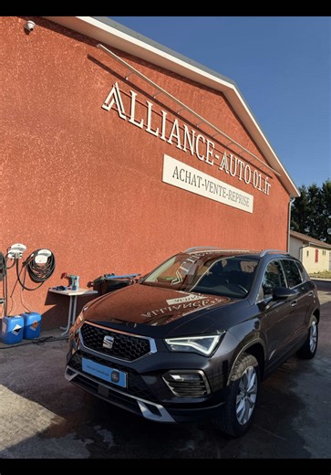 🎯 Le SUV récent, bien équipé… sans compromis ? Seat Ateca 2.0 TDI 115 – Style Business 2023 • Diesel Un SUV moderne, sobre et confortable, idéal pour le quotidien comme pour les longs trajets. GPS 9,2’’ • Digital Cockpit • Caméra HD • ACC • Full LED Un modèle qui coche toutes les cases : technologie, espace et efficacité. Plutôt usage pro ou familial ? 👇 📍 Alliance Auto01 – Saint-Denis-lès-Bourg 📞 06 21 23 28 96 #allianceauto01 #fyp #pourtoi #viral #seat