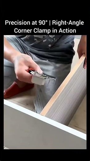 Precision at 90° | Right-Angle Corner Clamp in Action