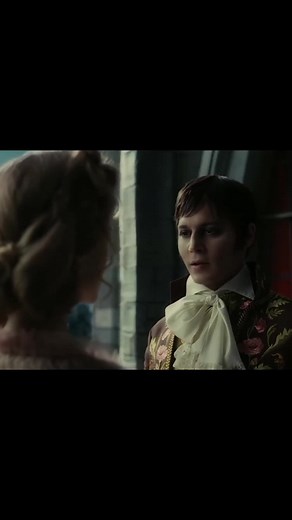 Romance en Sombras: Escena de Amor con Barnabas Collins y Victoria