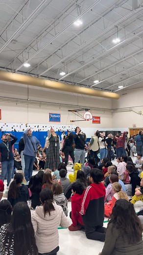 Check out the Cookie Face Challenge our staff participated in! 🍪😂 They had to move a cookie from their forehead to their mouth without using their hands—and in under a minute! ⏱️ So much fun! 🎉 Congrats to Mrs. Nebergall for completing it in under 5 seconds! 🤯👏 Mira el desafío de Cookie Face en el que participó el personal. Tenían que mover la galleta de la frente a la boca sin usar las manos y en menos de un minuto. | Jefferson School CUSD 50