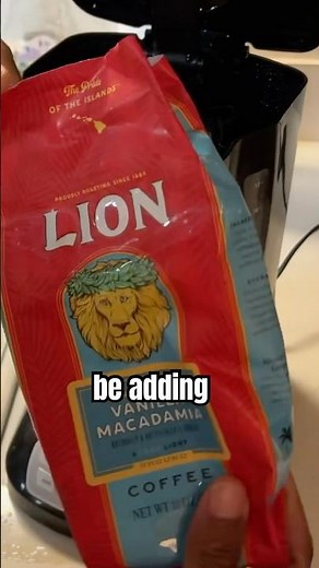 Making coffee in Black and decker coffee Maker