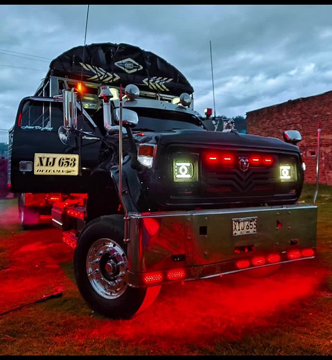 Un transformer🦾🦍#dodgehino #camionerosdecolombia #camioneros #fyp #paratiiiiiiiiiiiiiiiiiiiiiiiiiiiiiii