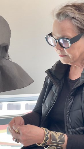 This is the final week of Angela Ellsworth's Artist in Residency at the NMMoA, but her studio is still OPEN! Have some burning questions about her practice or just want to watch her work, you can! Her studio hours this week are Tuesday, Wednesday, and Thursday from 11:00 AM - 1 PM. Tomorrow is also your last chance to get your line-dancing on with Angela. 🎶💃🕺Come through for our FREE event at the Vladem Contemporary (404 Montezuma Ave, Santa, NM) from 12:00 PM - 1:00 PM. While the event is FR