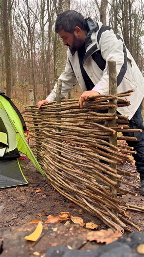 I'm building a security fence around my tent, which I pitched deep in the woods.🔥🏕️🔥 #fblifestyle #adventure #camping #diy #nature #asmr #naturallife #survival #fblifestyle | HK Outdoors