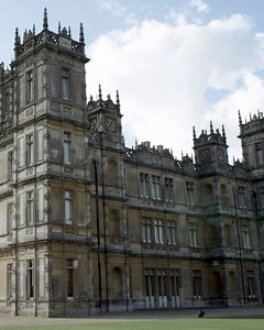 13K views · 99 reactions | Introducing The Highclere Collection by Silentnight. Inspired by the exquisite British landmark, Highclere Castle™. This new collection brings you a beautifully luxurious sleep experience crafted with 70 years of bed making experience. Handmade in the UK, the collection uses the finest fabrics and materials for a luxurious night’s sleep. bit.ly/2mknfd2 | Silentnight | Facebook