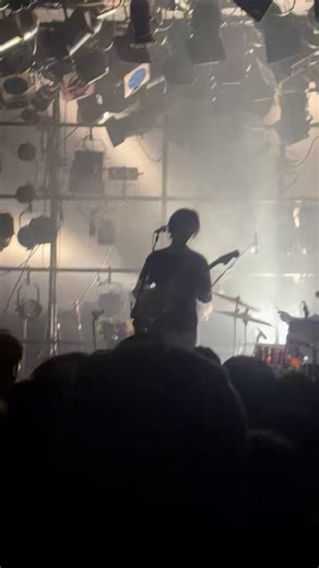 ツアーファイナルに向けて謎にME to MEばかり聴き込んでたから爆音からのThis is a pen.始まったときほんまに何事!?!興奮やばかった世界一のThis is a pen.が聴けてしあわせです10年前の曲がこんなにカッコよくなって聴けるなんてHelsinki Lambda Clubずっとついていきます絶対に渋公行きましょう！