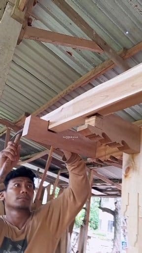 81K views · 681 reactions | Pemasangan balok bahan atas gazebo. Installation of the top beams of the gazebo. #tukang_kayu #gazebo #tips_trick #woodworking #diy | Onggek Dani | Facebook