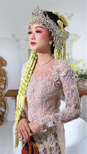 Yukk tampil maksimal di hari spesial, dengan free konsultasi & fitting. Book your appointment now and let’s create the perfect look for your special moment #fyppppppppppppppppppppppp #kebayalamaran #kebayawedding #kebayajogja #kebayapengantin