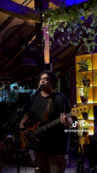 Siapa yang relate banget sama lagu ini gaesss Seperti yang kau minta - chrisye