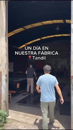 Tecnar Trailers on Instagram: "Un día en nuestra fábrica – Tandil Hoy les mostramos parte del proceso de fabricación de un encastre para acoplado de camión. 🔹 Corte de chapa de 4,75 mm 🔹 Programación y corte láser de alta precisión 🔹 Terminación exacta, lista para ensamblar Cada pieza que sale de nuestra planta tiene un objetivo claro: resistencia, precisión y durabilidad. En Tecnar no improvisamos. Fabricamos soluciones que trabajan todos los días en ruta. Si necesitás fabricar, reformar o h