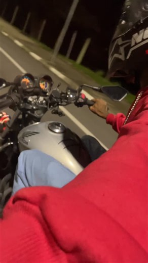 Jean Luiz on Instagram: "#fyp #viralvideos se ela fala até meio dia eu to lá kkkkkk😂👍🏾😋🤭🫦🫦🫦🥷🏾🥷🏾"