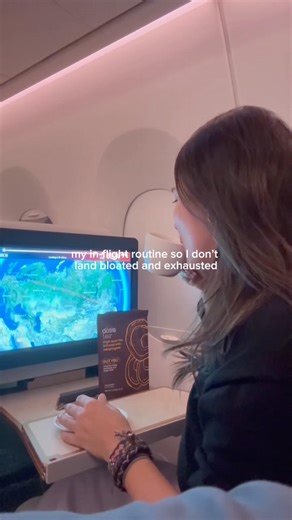 Travel hack nobody talks about enough: what you drink mid-flight matters more than you think ✈️