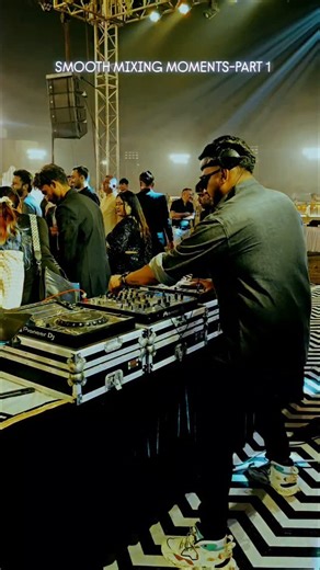 DJ AJAX on Instagram: "Smooth mixing Moments - Part 1"