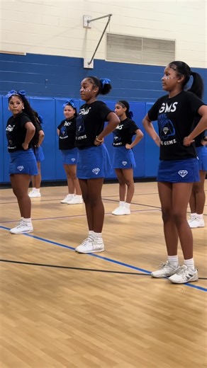 Game day 💙📣 #cheermom #familyfun | cheerleading