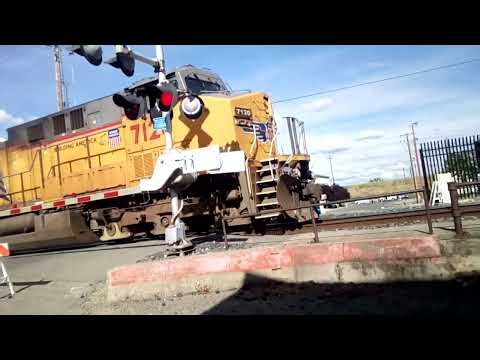 Union Pacific stack train: Big Boy aftermath