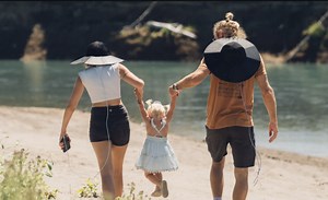 Finally, Wearable Solar That Makes Sense: The EcoFlow Power Hat - CleanTechnica