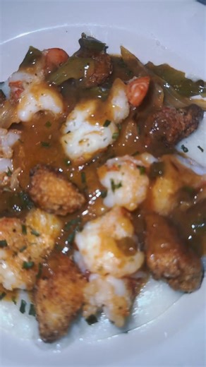 I be Cook'n on Instagram: "Seafood and grips featuring my popcorn crab"