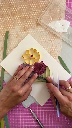 Make your own paper bouquet using my patterns for quilling!