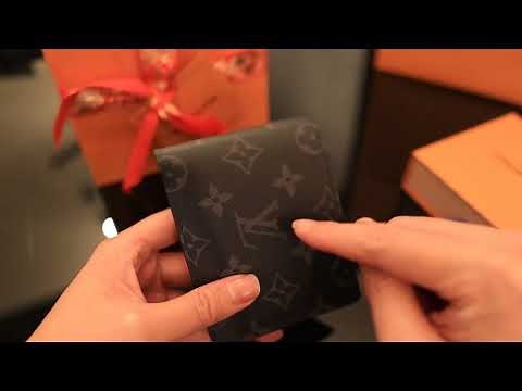 Day 2 unboxing: Filled Louis Vuitton Men's Multiple Wallet in Monogram Eclipse Canvas print