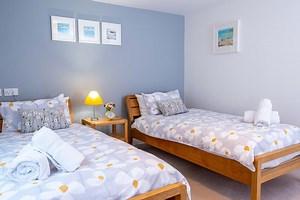 Self Catering Gylly Apartment