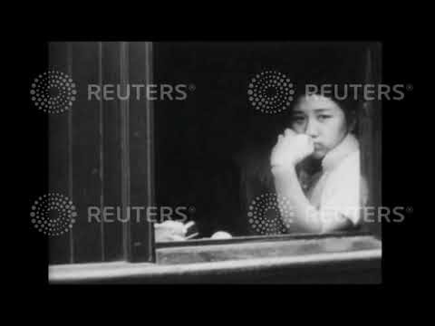 1937 Hostilities continue between Japan and China