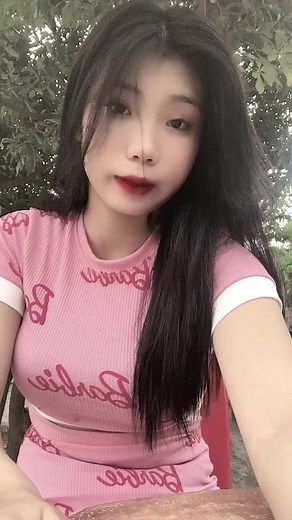 Video của Mẹ em 🥑 (@kim_anh60) với bản nhạc nhạc nền - Vô cùng luôn đấy 😀
