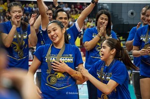 74K views · 7.8K reactions | Reminiscing this moment, nostalgic feels 梁 #LiveTheDreamAteneo . . . . . . . #BeaDeLeon #Beadel #BabyPhenom #QueenEagle #UAAP #BDL #beaddie #beardy #thirbea #jhobea #delewong #Obf #OneBigFight #ladyeagles #heartstrong #admu #pvl #ateneoladyeagles #ale #volleyball #ateneo #athlete #sports #chocomucho #chocomuchoflyingtitans #volleyballworld #cmft #pvlallfilipinoconference2023 #PVL2023 | Bea de Leon | Facebook