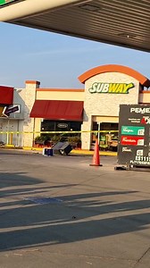 19K views · 63 reactions | #Irapuato #Seguridad ¡¡PASÓ EN LA MADRUGADA!! Intentan robar cajero automático en Boulevard Solidaridad | AER Noticias | Facebook